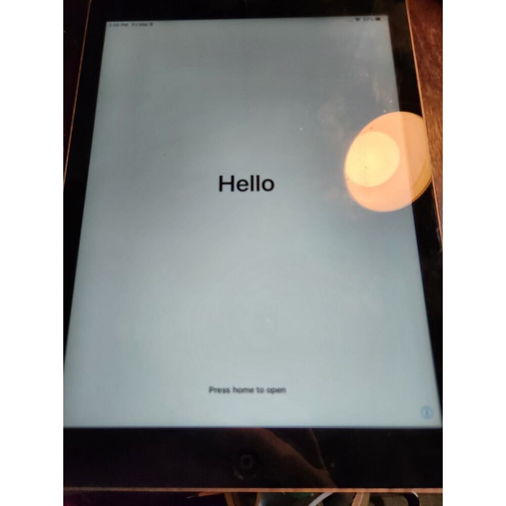 Apple iPad Air Space Gray 16gb (A1475) works, Itunes locked